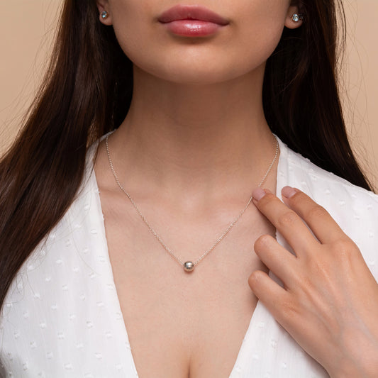 Delicate Bead Necklace in Elegant Silver - TitaniumFashion