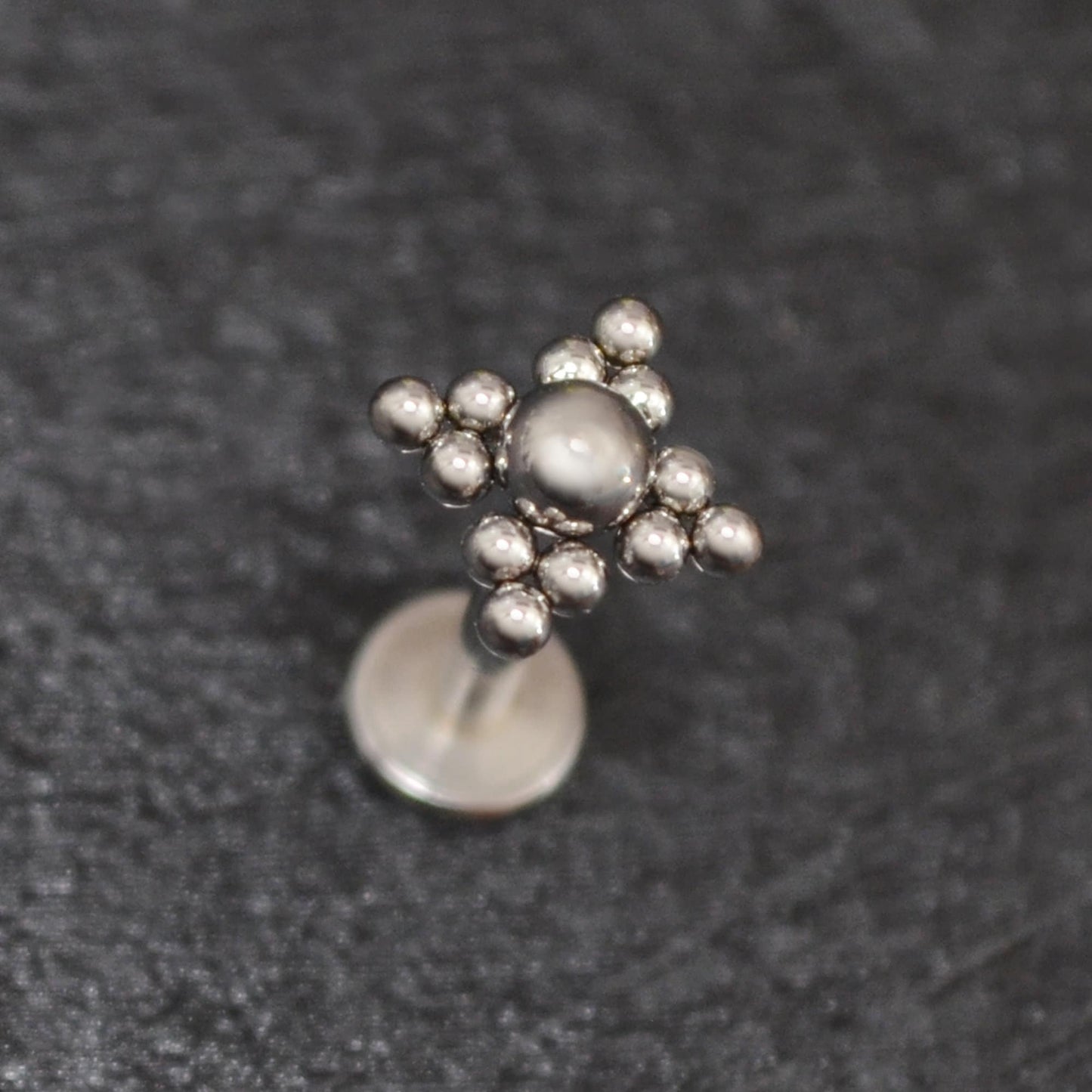 Titanium Lip Ring - TitaniumFashion