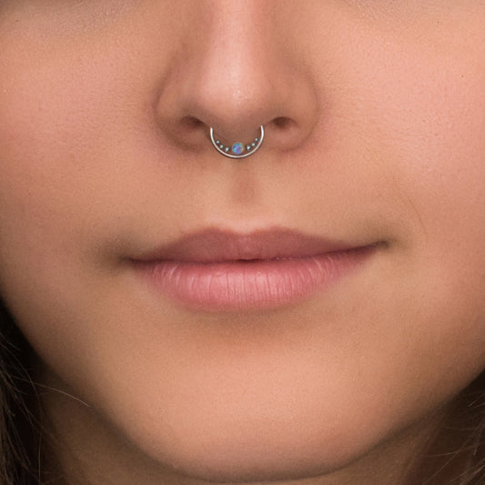 Opal Septum Clicker Hoop Titanium - TitaniumFashion