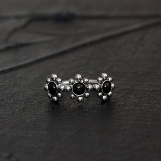 Onyx Nose Ring Titanium Implant Grade - TitaniumFashion