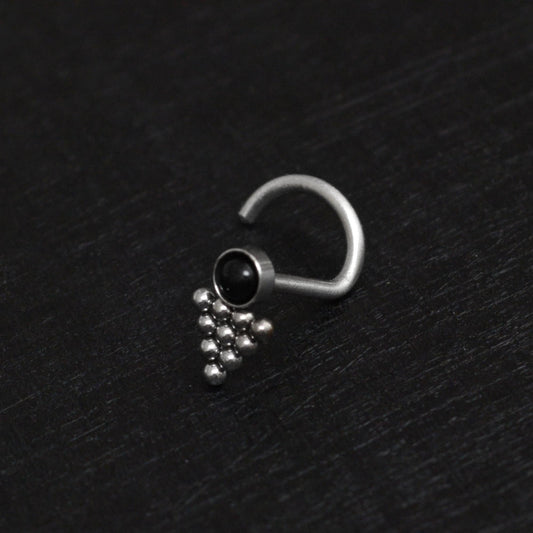 Onyx Nose Bone Stud Titanium - TitaniumFashion