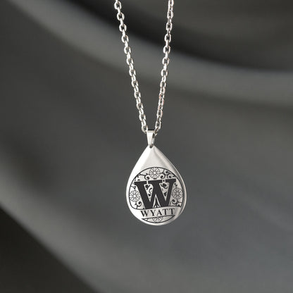 Minimalist Initial Necklace – Custom Engraved Jewelry