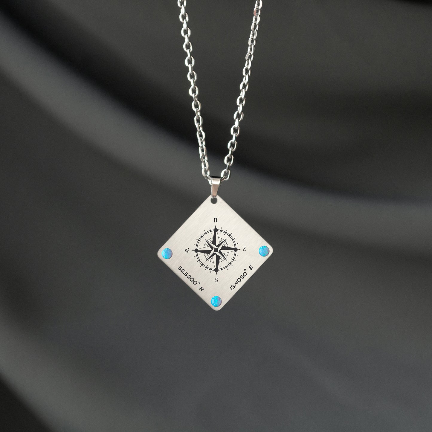 Personalized Compass Necklace – Custom Coordinates Jewelry