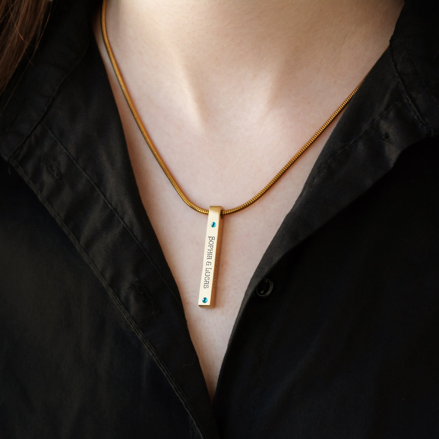 Engraved Name Necklace – Custom Minimalist Pendant
