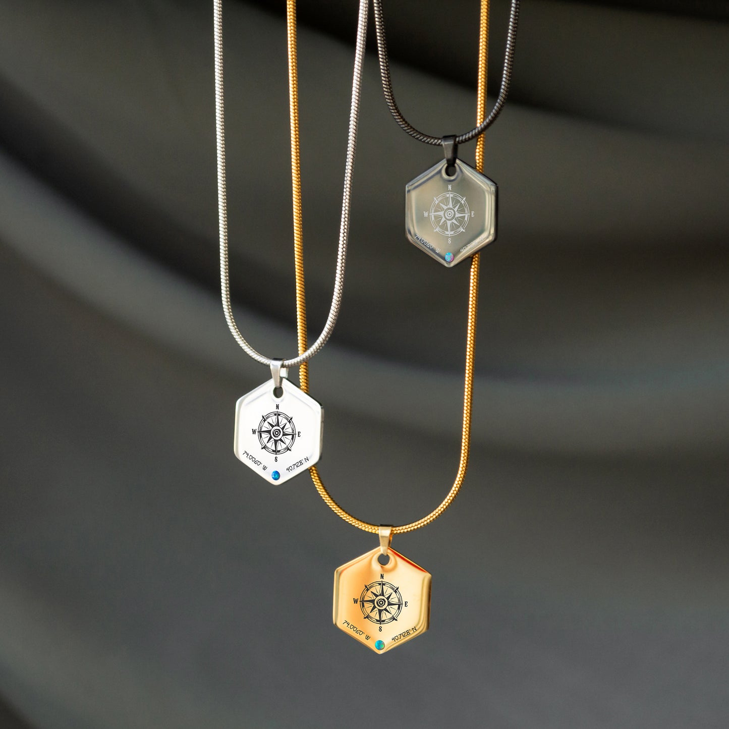 Personalized Coordinates Pendant – Engraved Compass Necklace