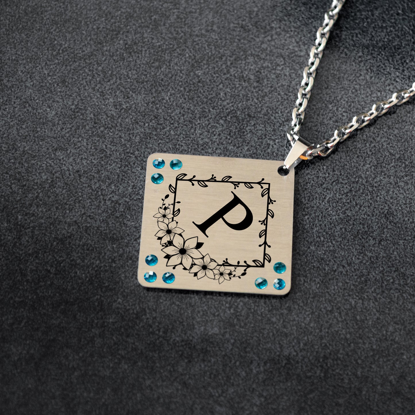 Minimalist Initial Necklace – Custom Engraved Jewelry