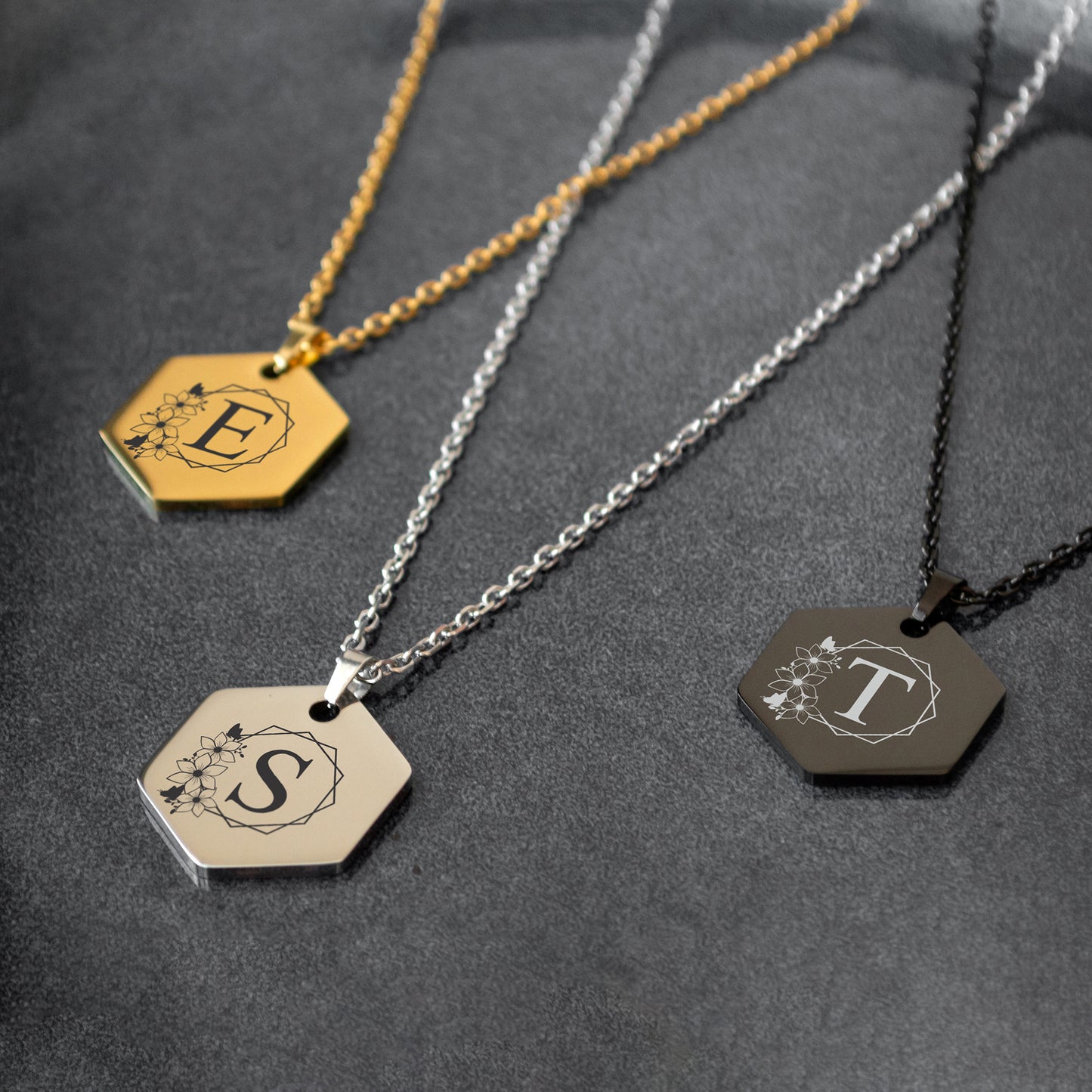 Minimalist Initial Necklace – Custom Engraved Jewelry