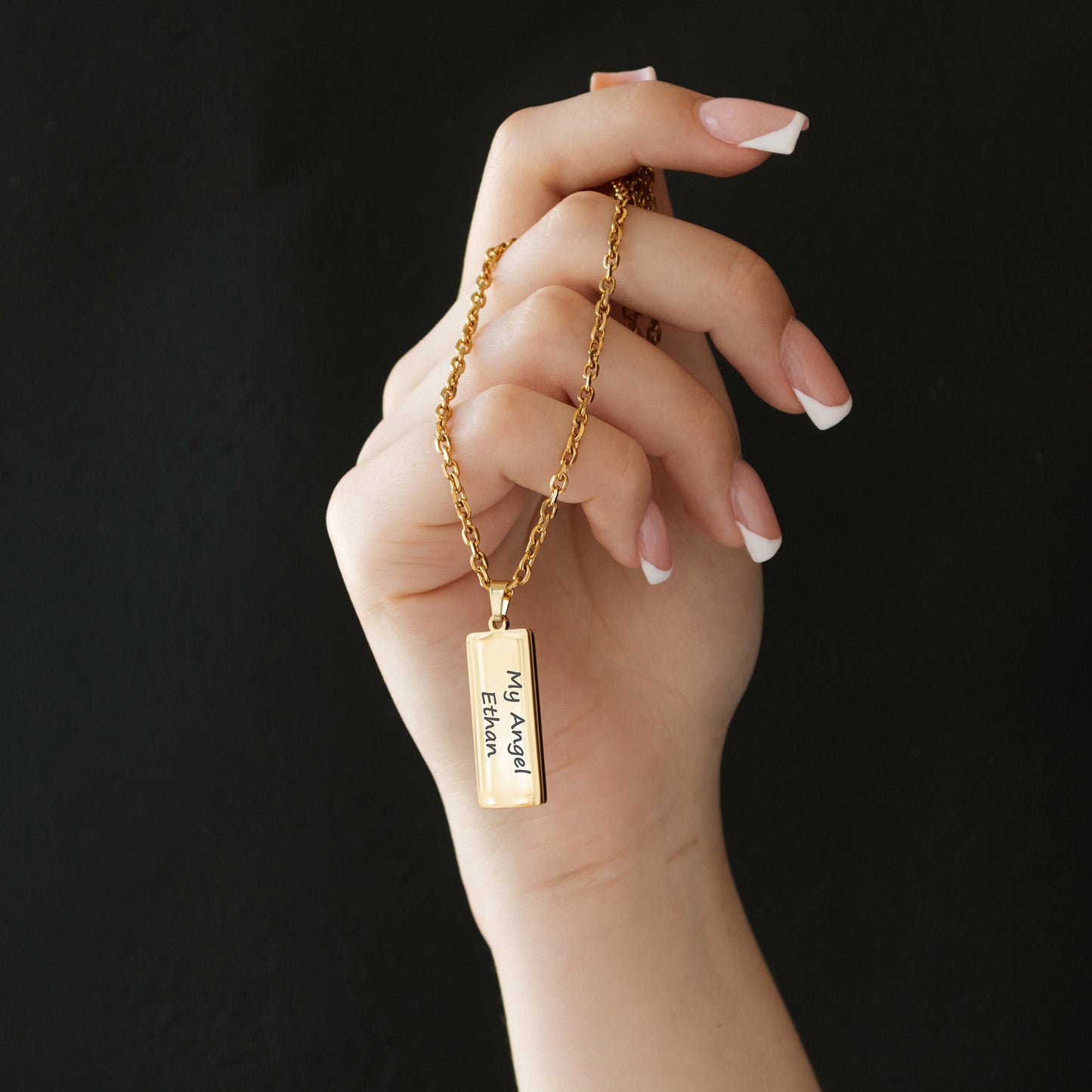 Engraved Name Necklace – Custom Minimalist Pendant
