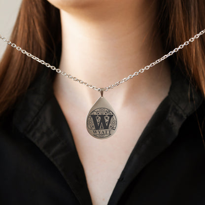 Minimalist Initial Necklace – Custom Engraved Jewelry