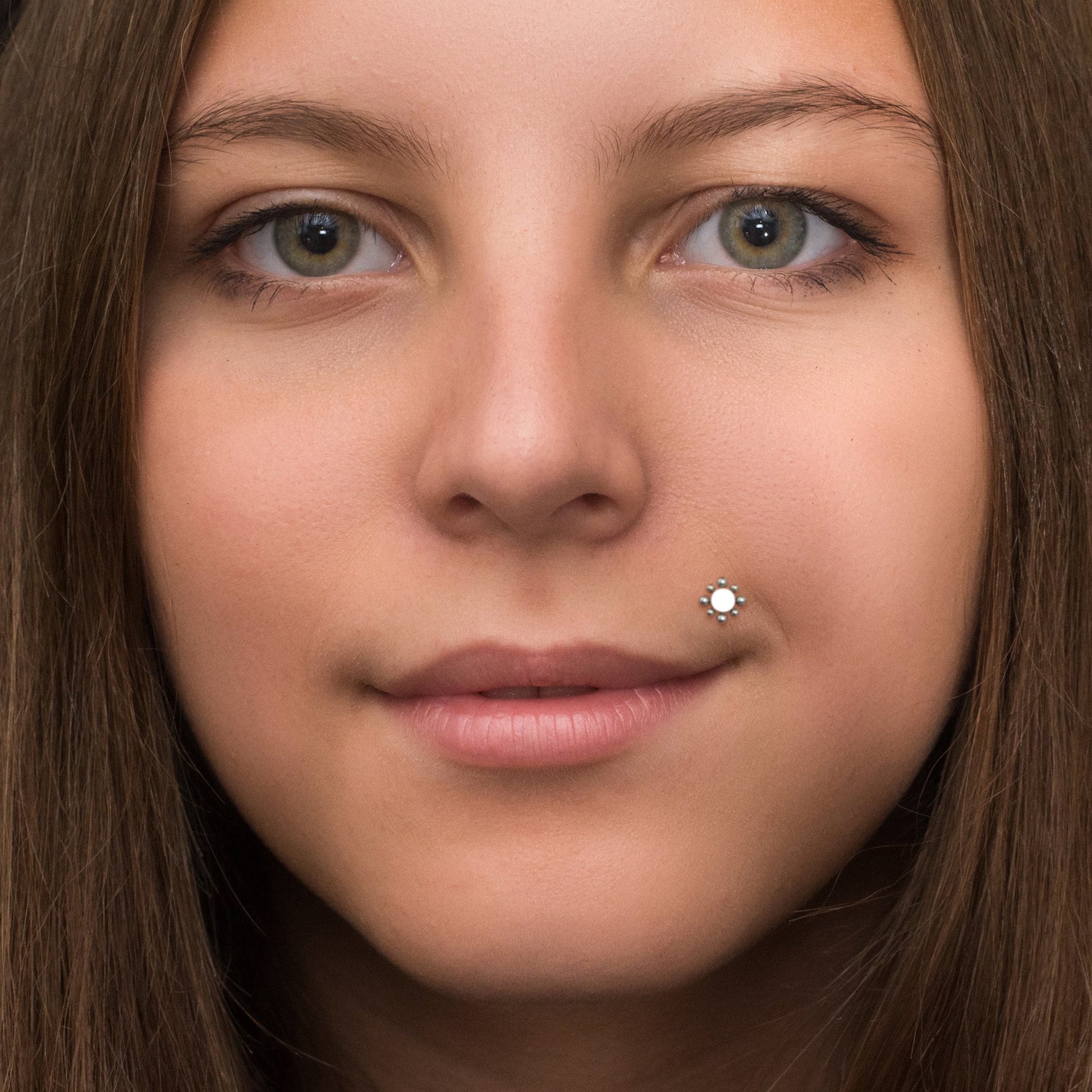 Lip Labret Surgical Steel - TitaniumFashion