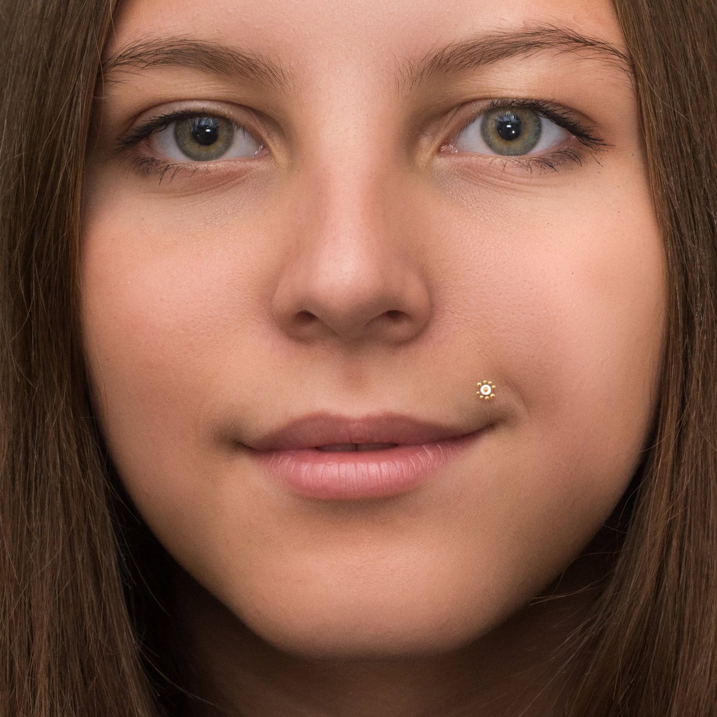 Lip Labret - TitaniumFashion