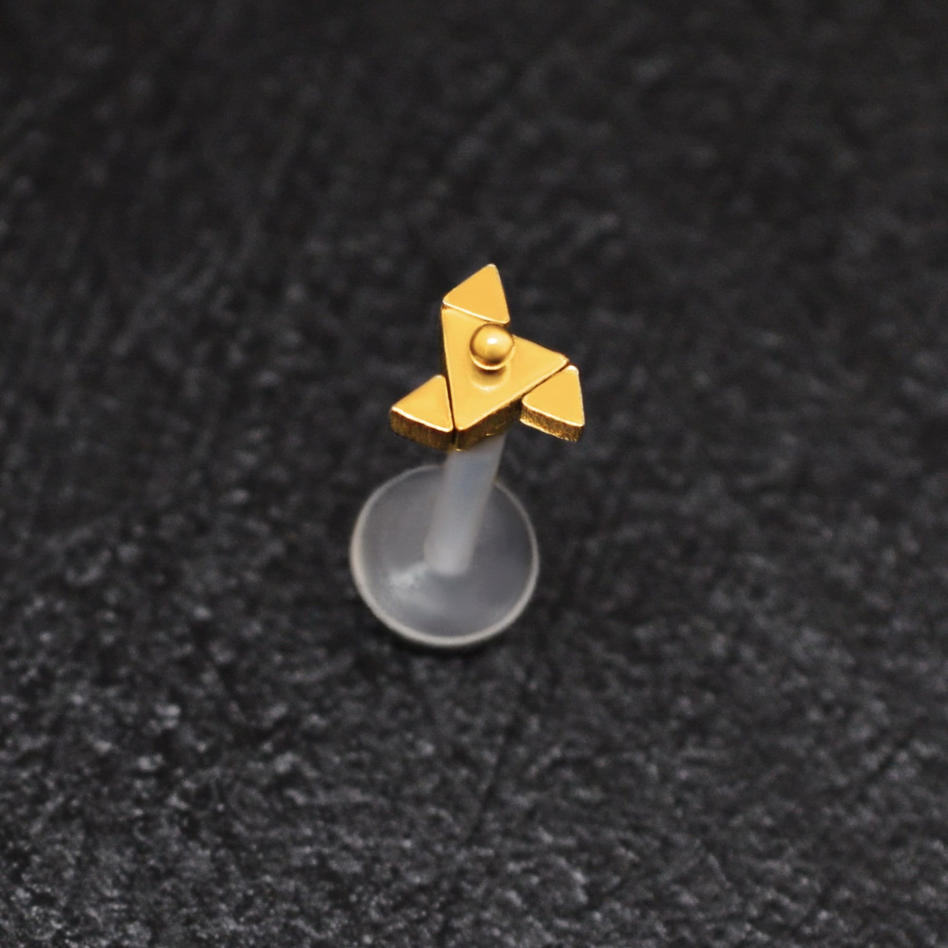 Bioflex Medusa Lip Piercing - TitaniumFashion