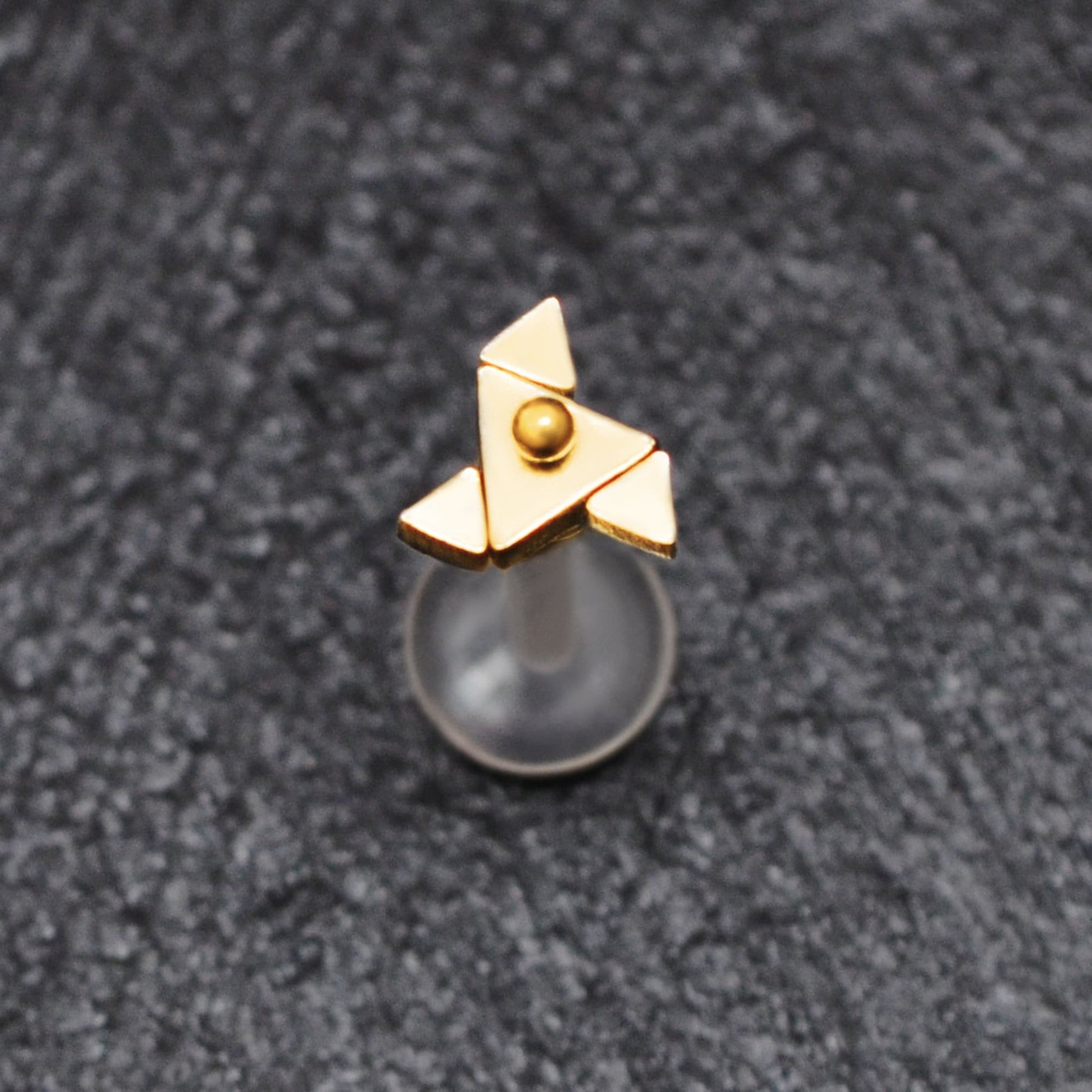 Bioflex Medusa Lip Piercing - TitaniumFashion