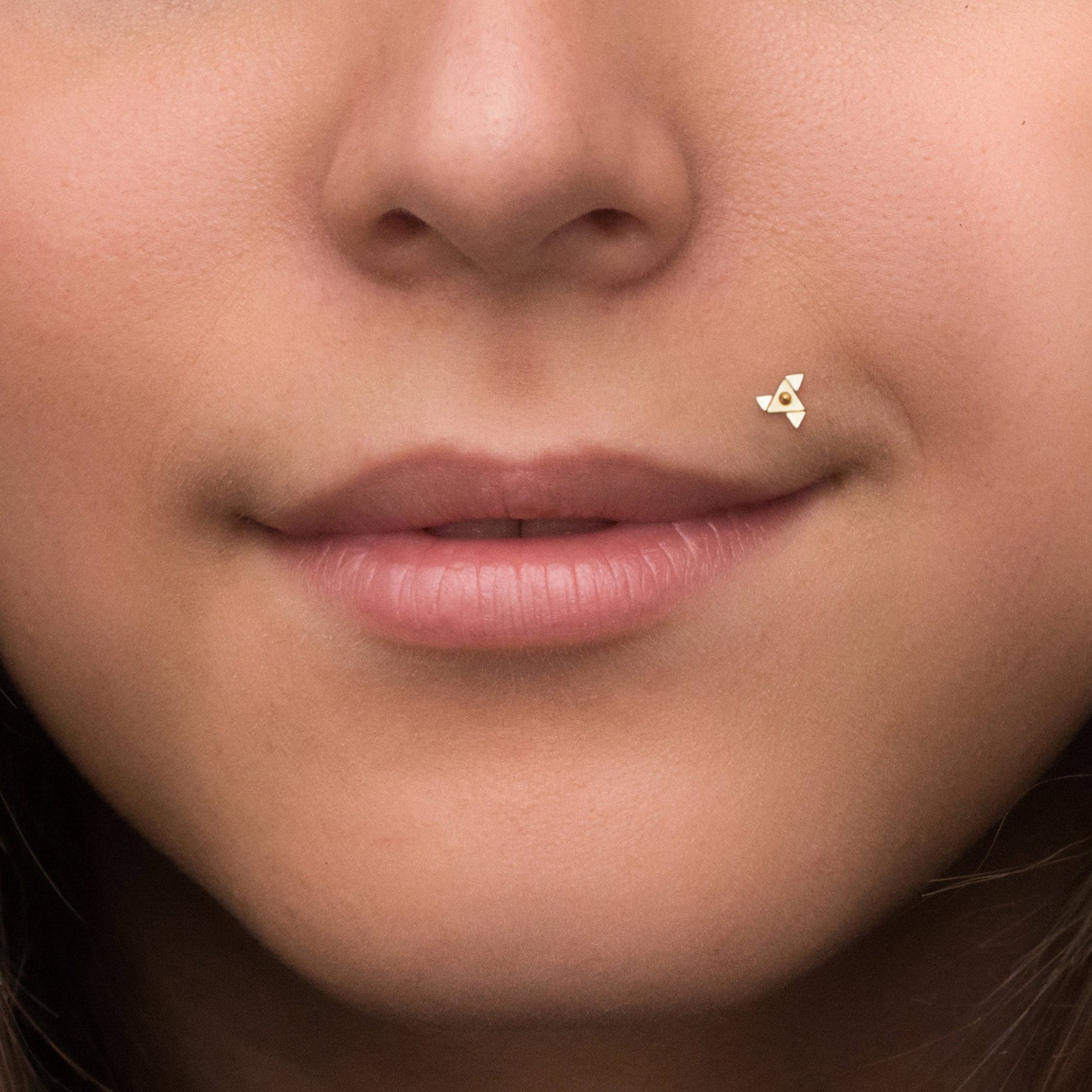 Bioflex Medusa Lip Piercing - TitaniumFashion
