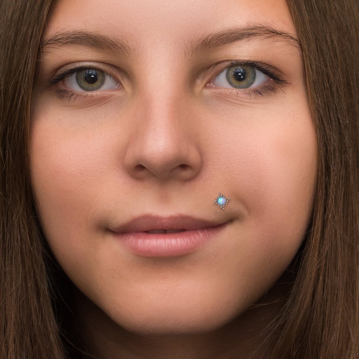 Opal Lip Piercing Titanium Implant Grade - TitaniumFashion