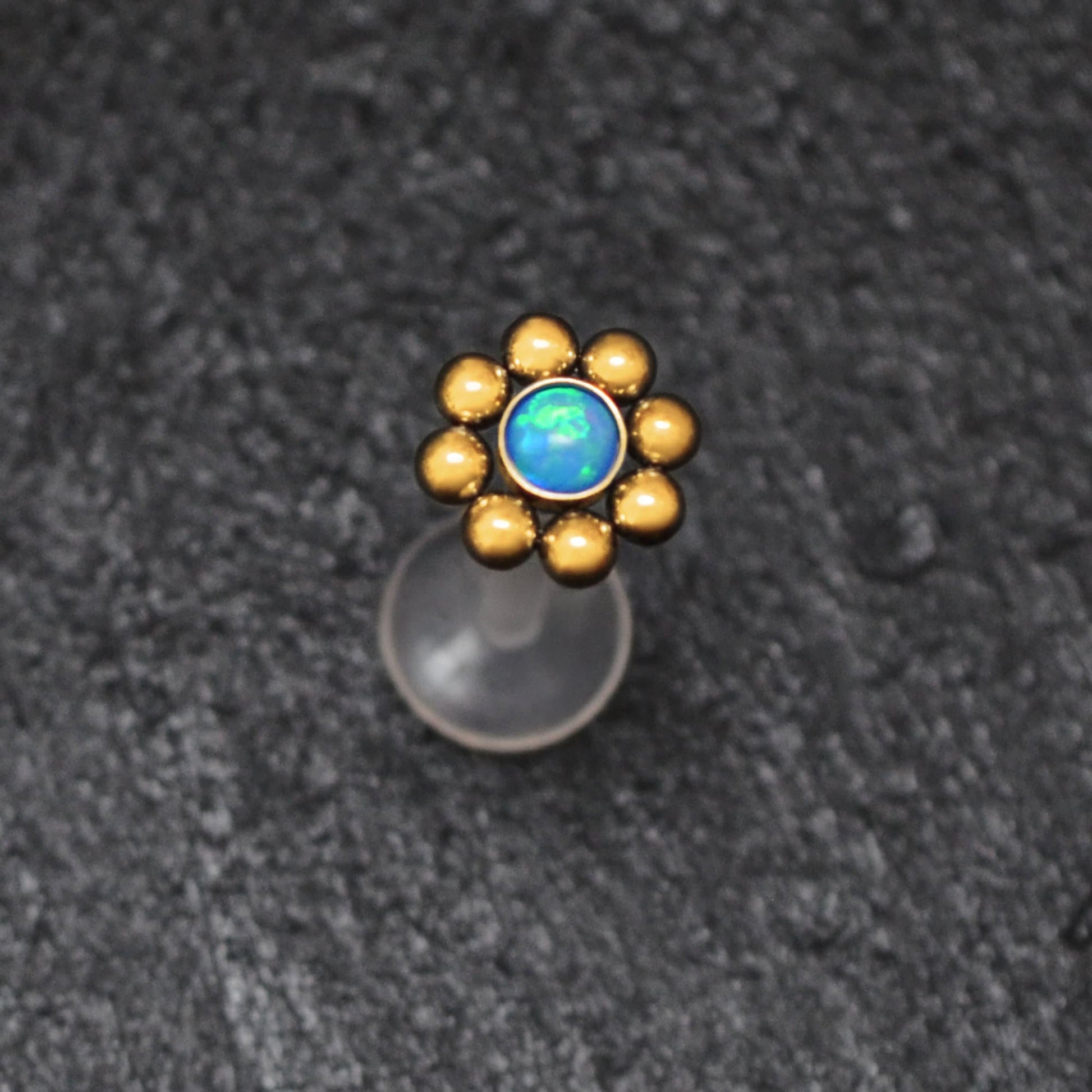 Bioflex Medusa Lip Piercing - TitaniumFashion