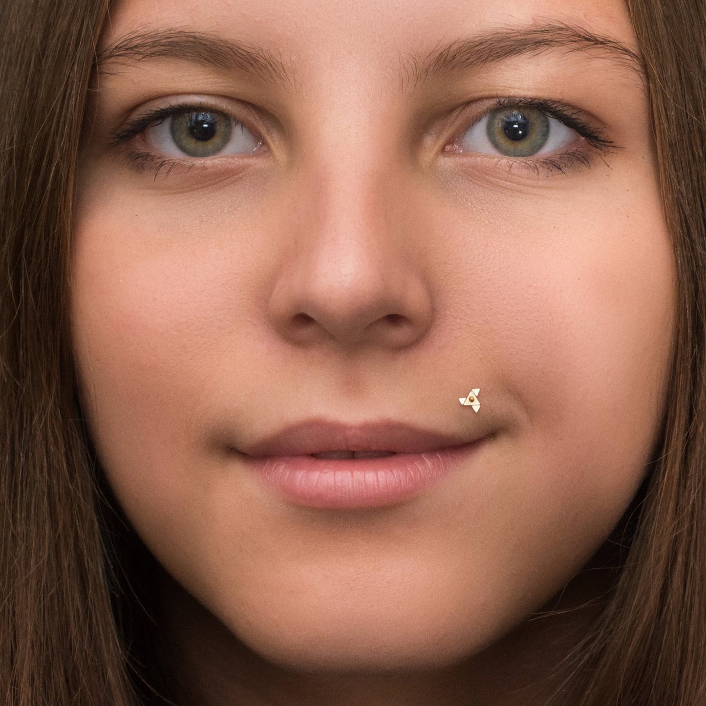 Bioflex Medusa Lip Piercing - TitaniumFashion