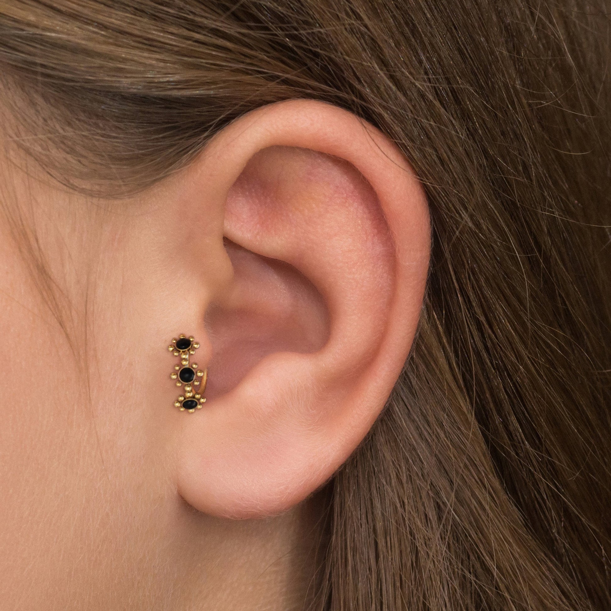 Onyx Tragus Jewelry - TitaniumFashion