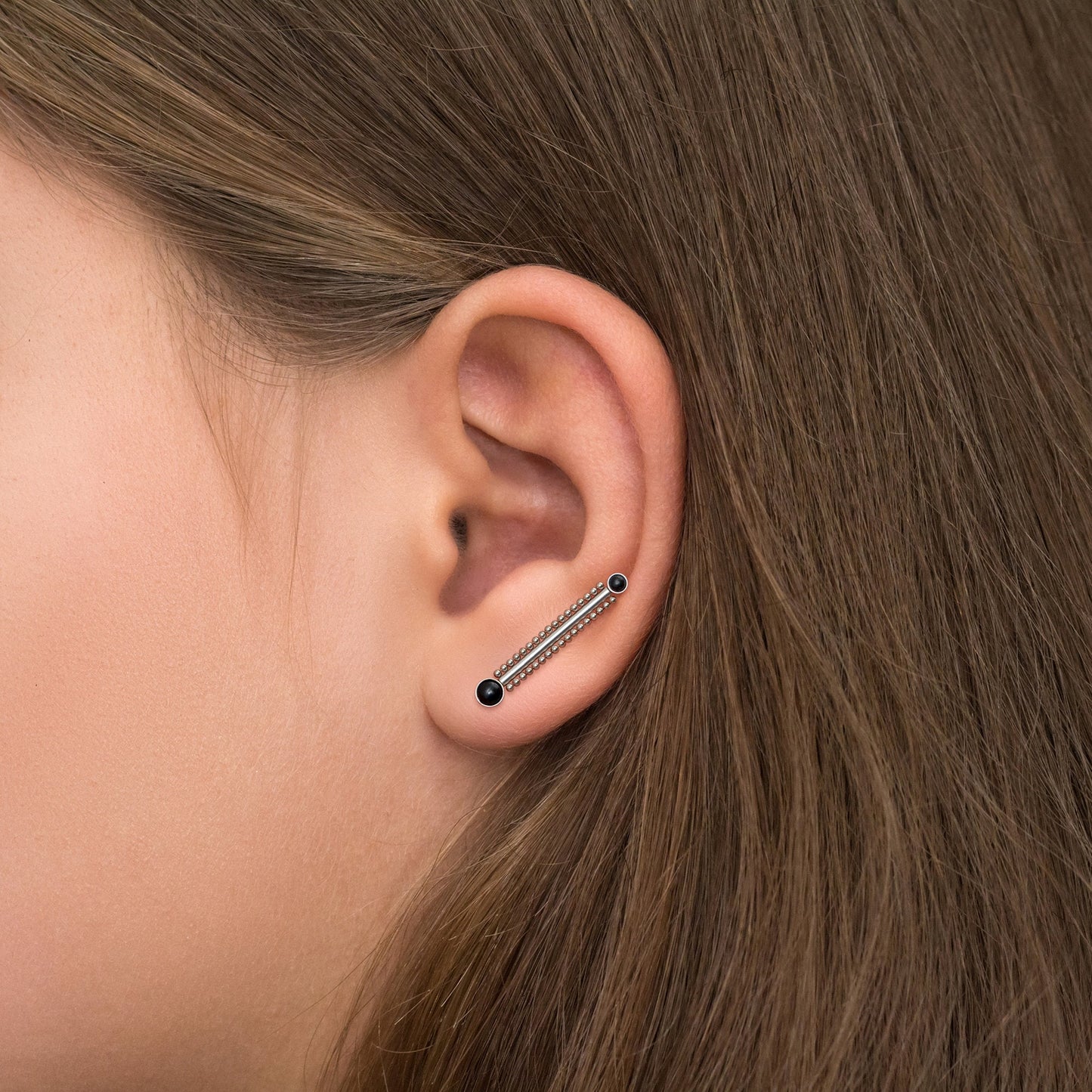 Surgical Steel Ear Crawler Onyx - TitaniumFashion